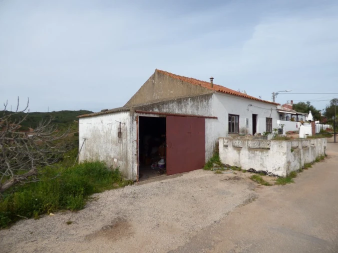 Moradia T2 para Venda em São Bartolomeu de Messines Foto 1