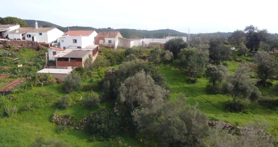 Moradia T2 para Venda em São Bartolomeu de Messines Foto 19