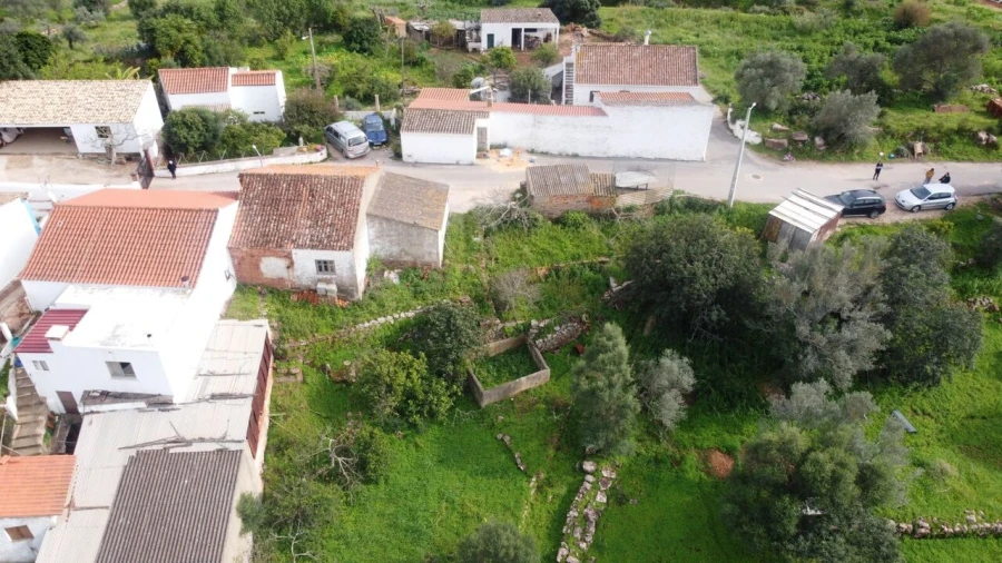 Moradia T2 para Venda em São Bartolomeu de Messines Foto 22