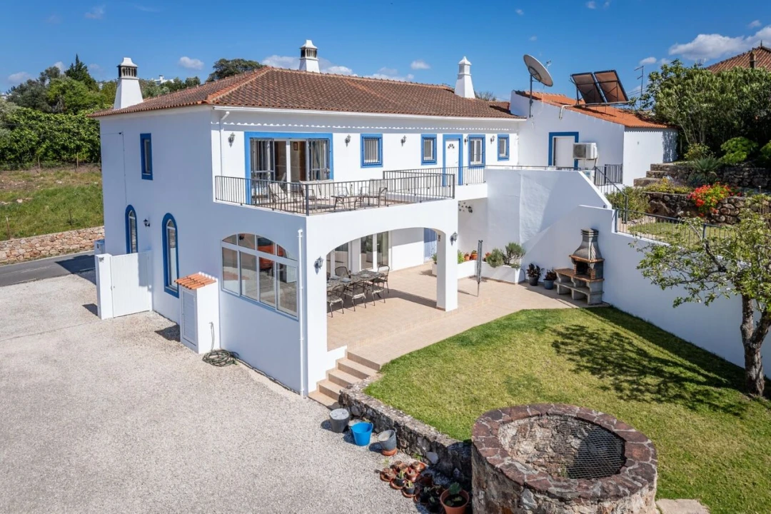 Moradia T5 para Venda em São Bartolomeu de Messines Foto 17