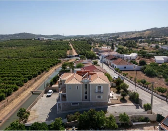 Moradia T5 para Venda em Silves