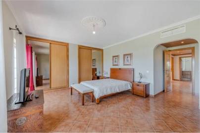Moradia T5 para Venda em Silves
