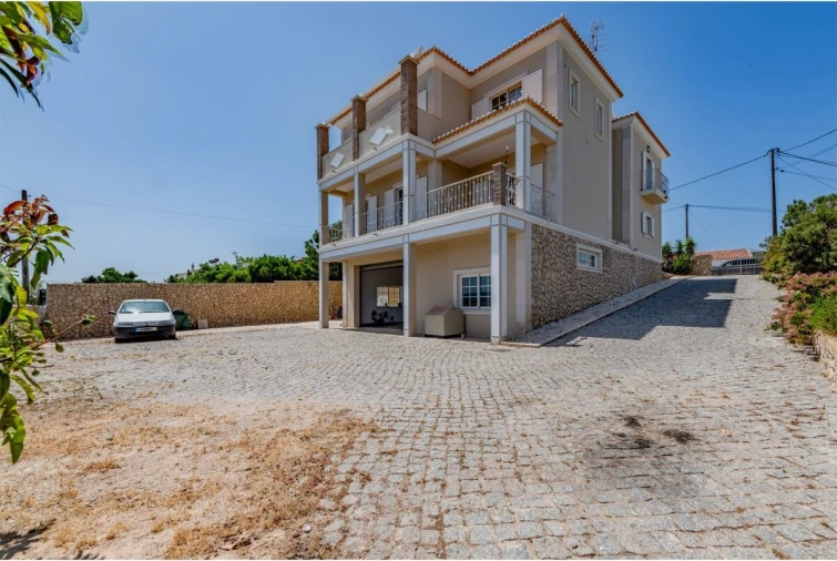 Moradia T5 para Venda em Silves Foto 47