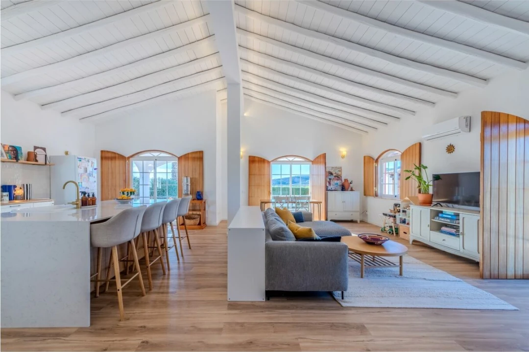 Moradia T4 para Venda em Silves Foto 13