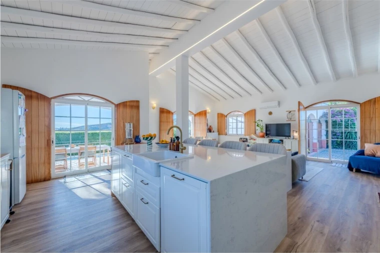 Moradia T4 para Venda em Silves Foto 5