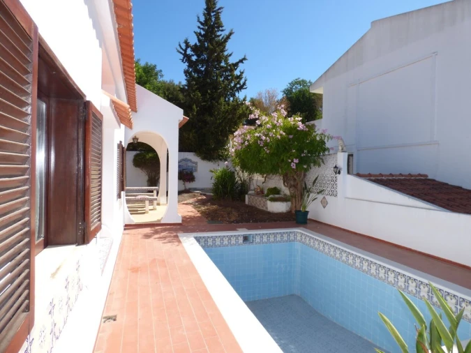 Moradia T5 para Venda em Paderne Foto 15