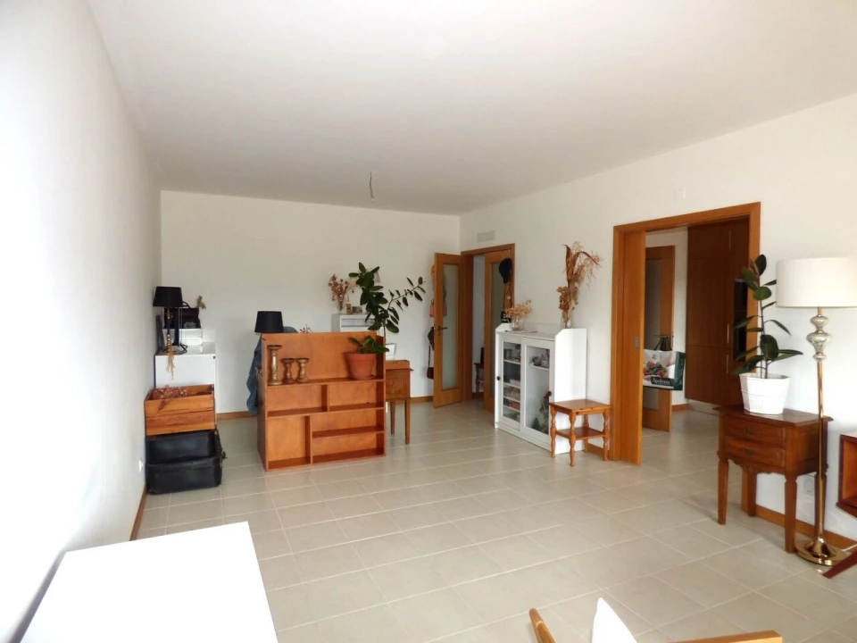 Apartamento T1 para Venda em Silves Foto 5