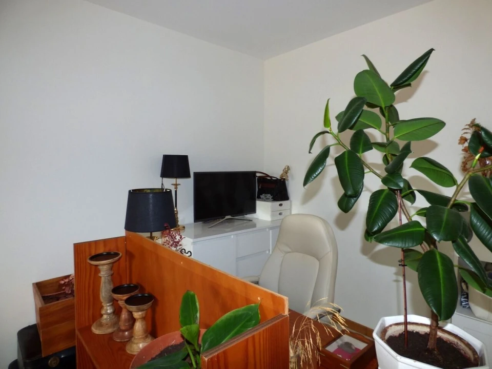 Apartamento T1 para Venda em Silves Foto 7