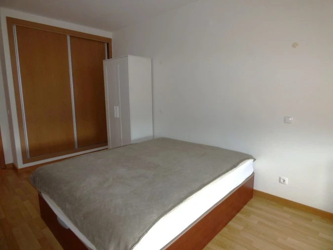 Apartamento T1 para Venda em Silves Foto 11