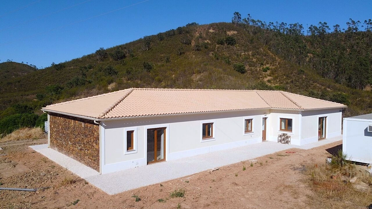 Moradia T3 para Venda em Silves Foto 23