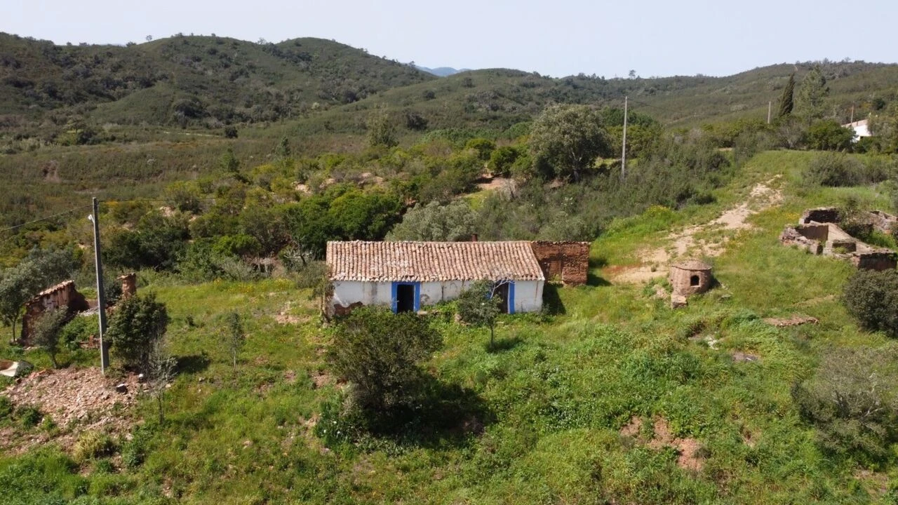 Moradia T2 para Venda em São Marcos da Serra Foto 3