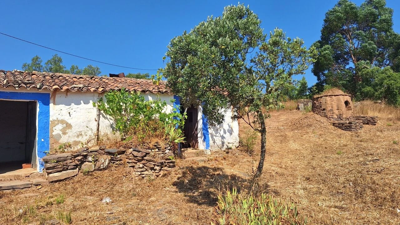 Moradia T2 para Venda em São Marcos da Serra Foto 2