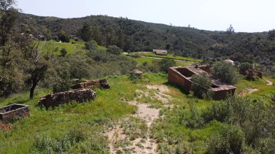 Moradia T2 para Venda em São Marcos da Serra Foto 9