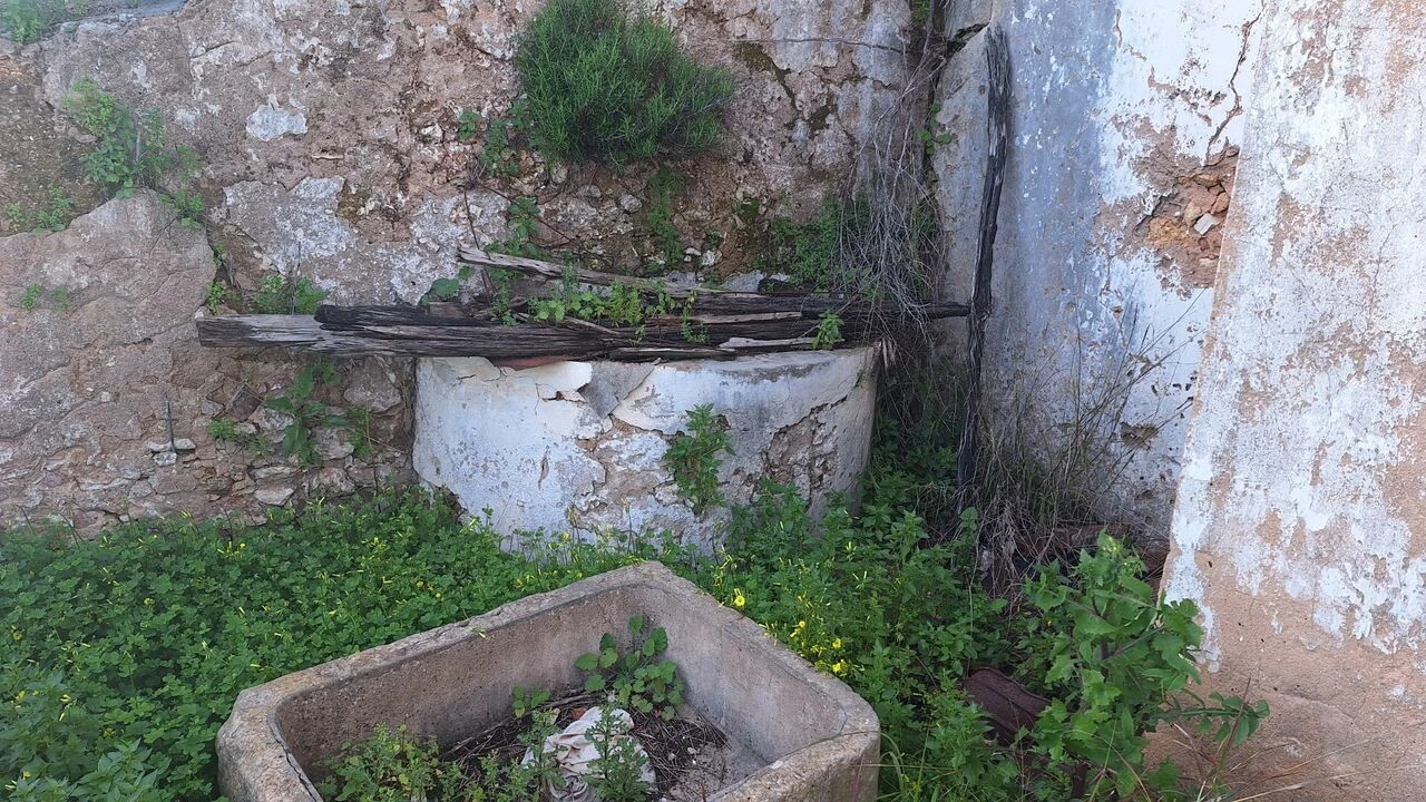 Moradia T8 para Venda em Estômbar e Parchal Foto 10