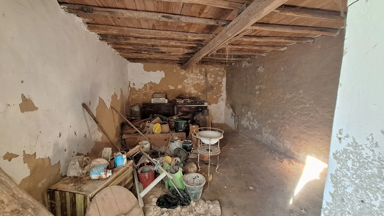 Moradia T8 para Venda em Estômbar e Parchal Foto 11