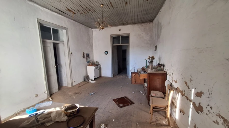 Moradia T8 para Venda em Estômbar e Parchal Foto 13