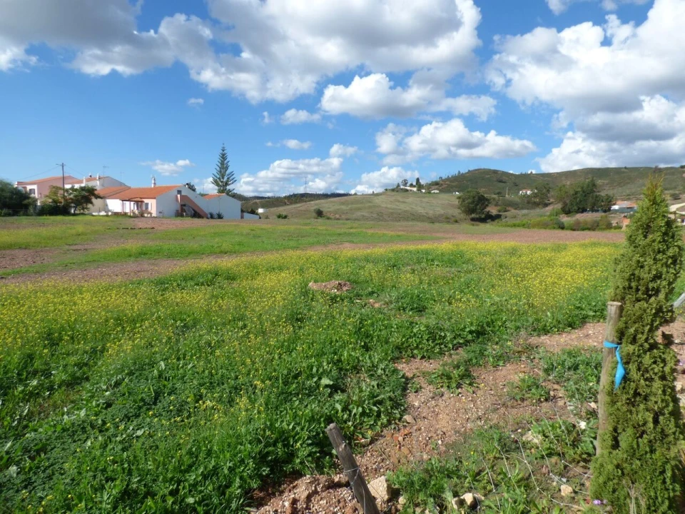 Terreno para Venda em Silves Foto 1
