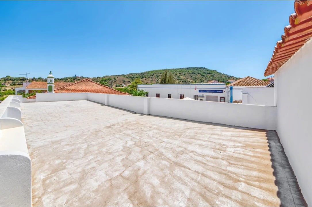 Moradia T6 para Venda em São Bartolomeu de Messines Foto 44