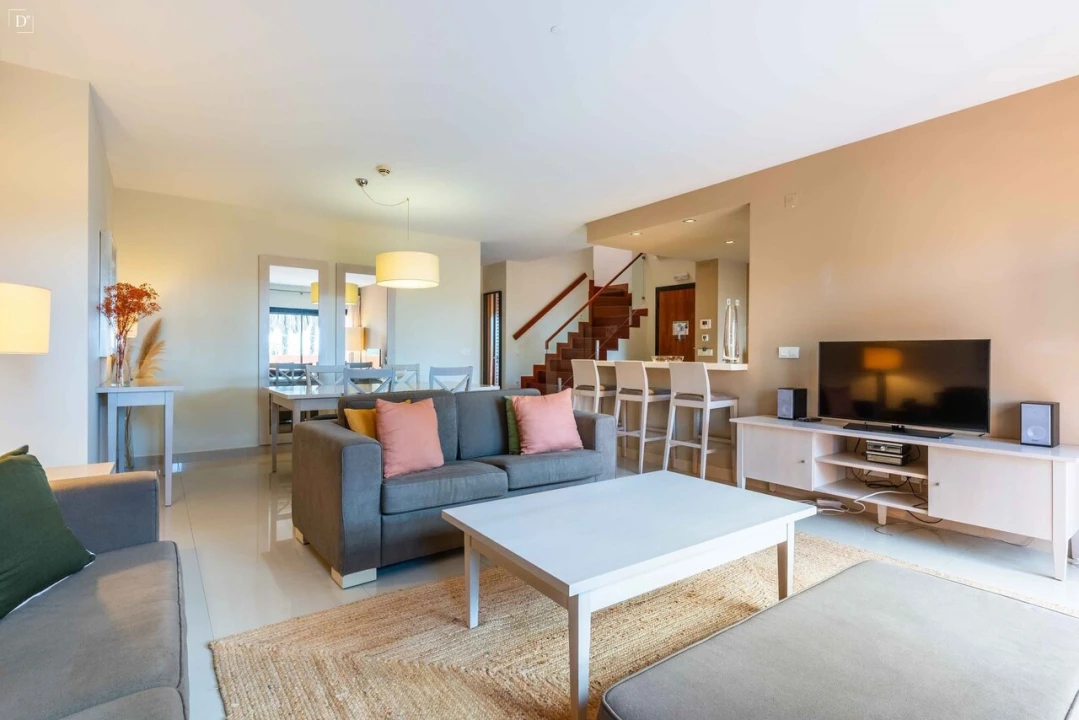 Apartamento T3 para Venda em Alcantarilha e Pêra Foto 2