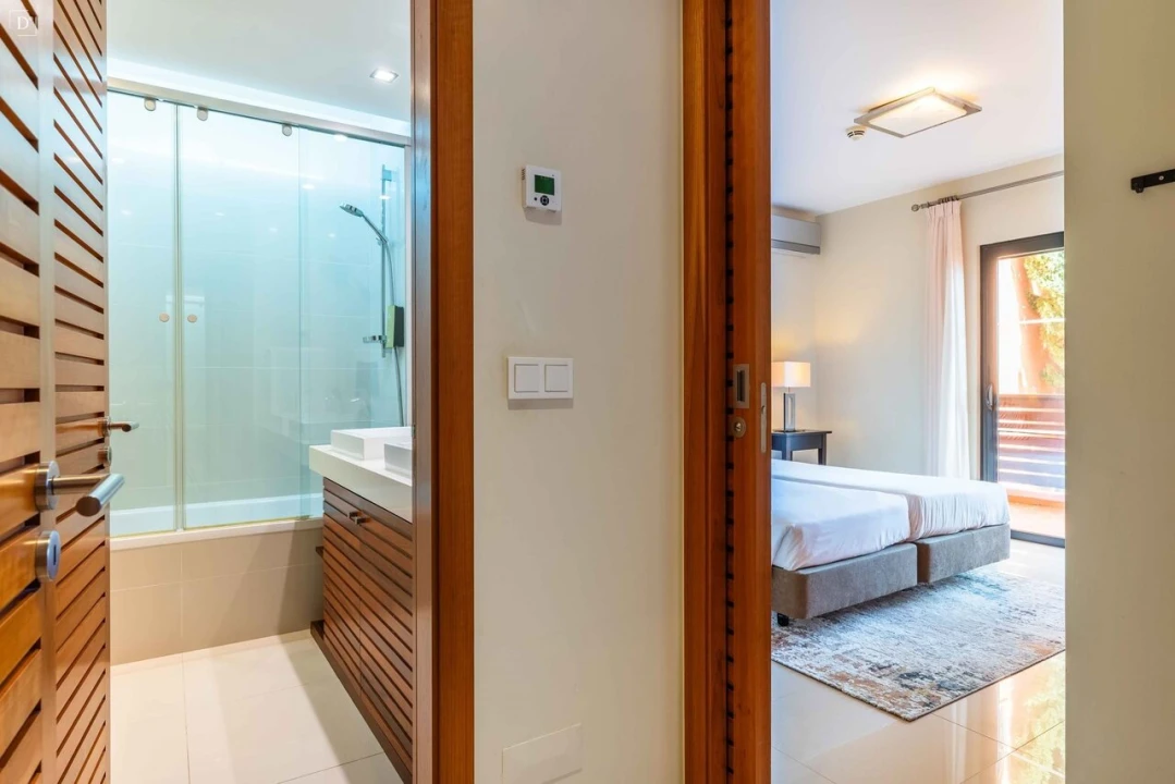 Apartamento T3 para Venda em Alcantarilha e Pêra Foto 11