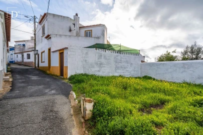 Terreno para Venda em Aldeia dos Fernandes