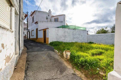 Terreno para Venda em Aldeia dos Fernandes