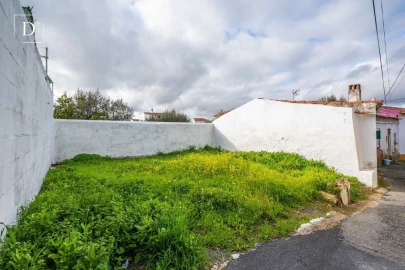 Terreno para Venda em Aldeia dos Fernandes