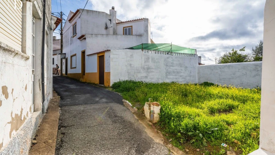 Terreno para Venda em Aldeia dos Fernandes