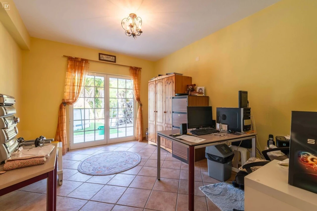 Moradia T4 para Venda em Alte Foto 20