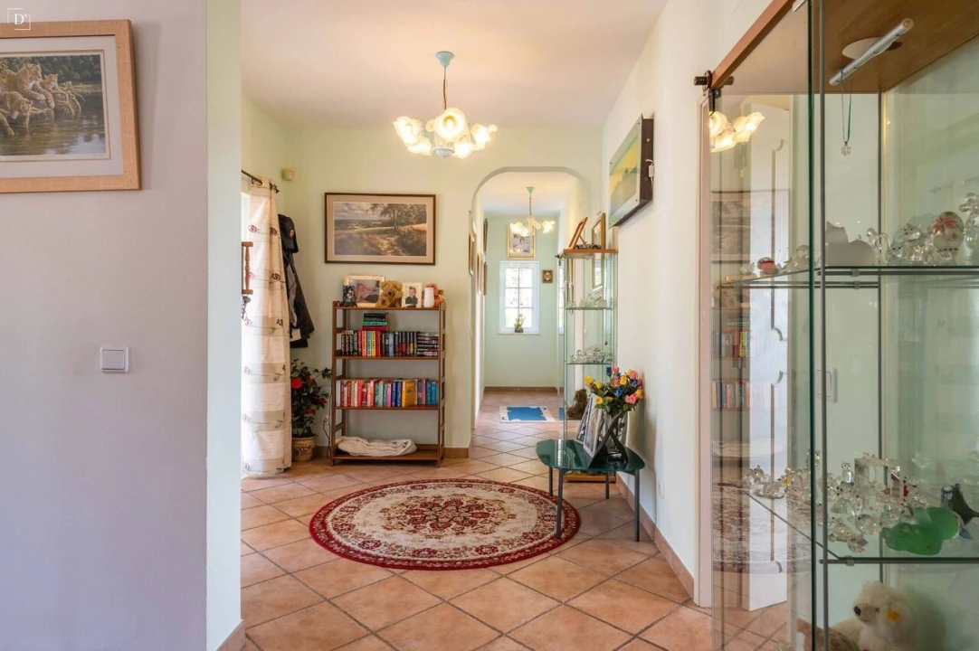 Moradia T4 para Venda em Alte Foto 22