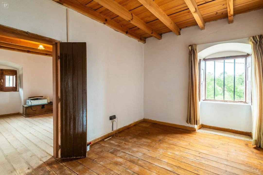 Moradia T5 para Venda em São Barnabe Foto 12