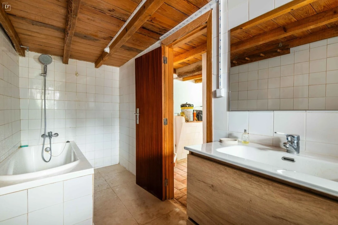 Moradia T5 para Venda em São Barnabe Foto 8