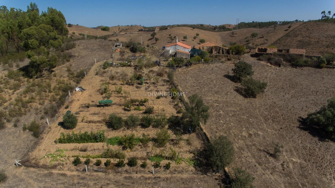 Moradia T5 para Venda em Santana da Serra Foto 12