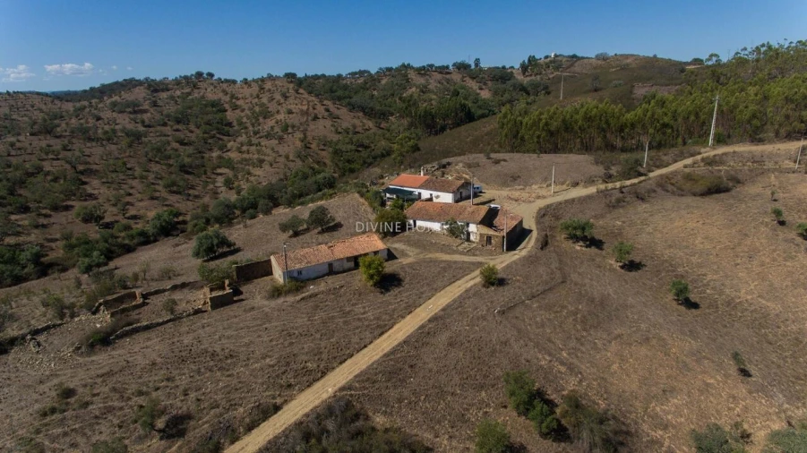 Moradia T5 para Venda em Santana da Serra Foto 18