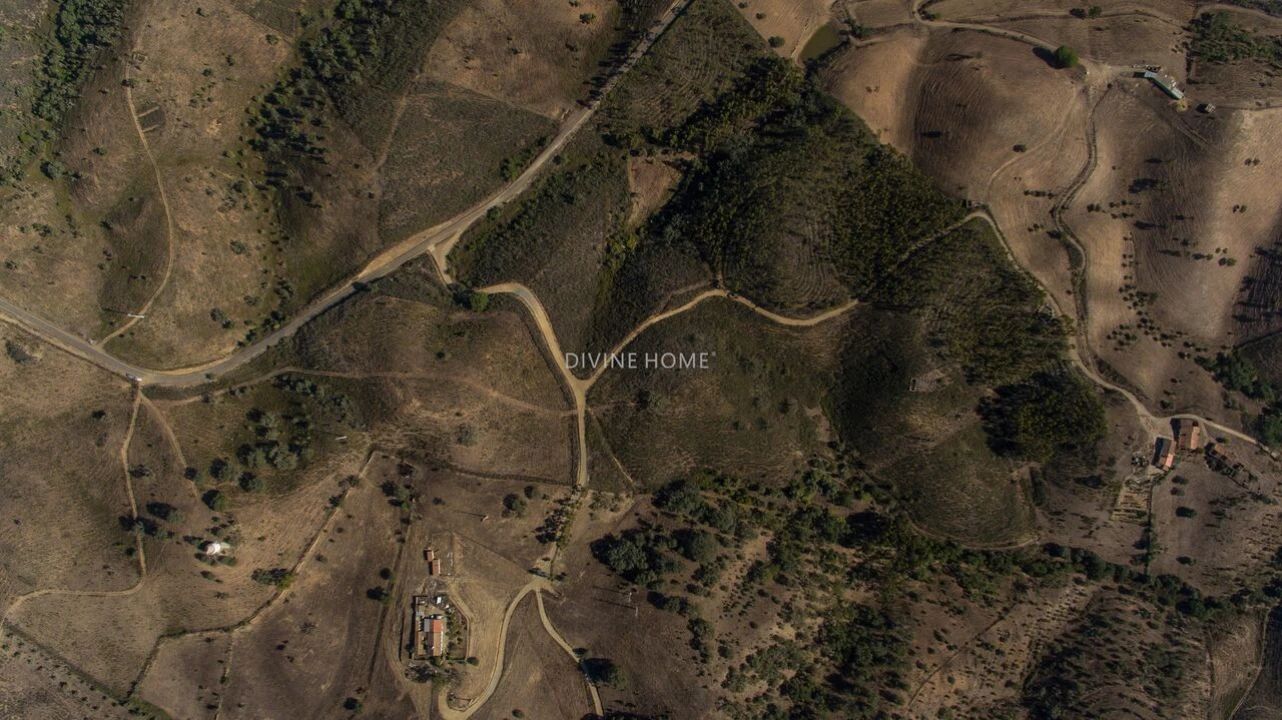 Moradia T5 para Venda em Santana da Serra Foto 13