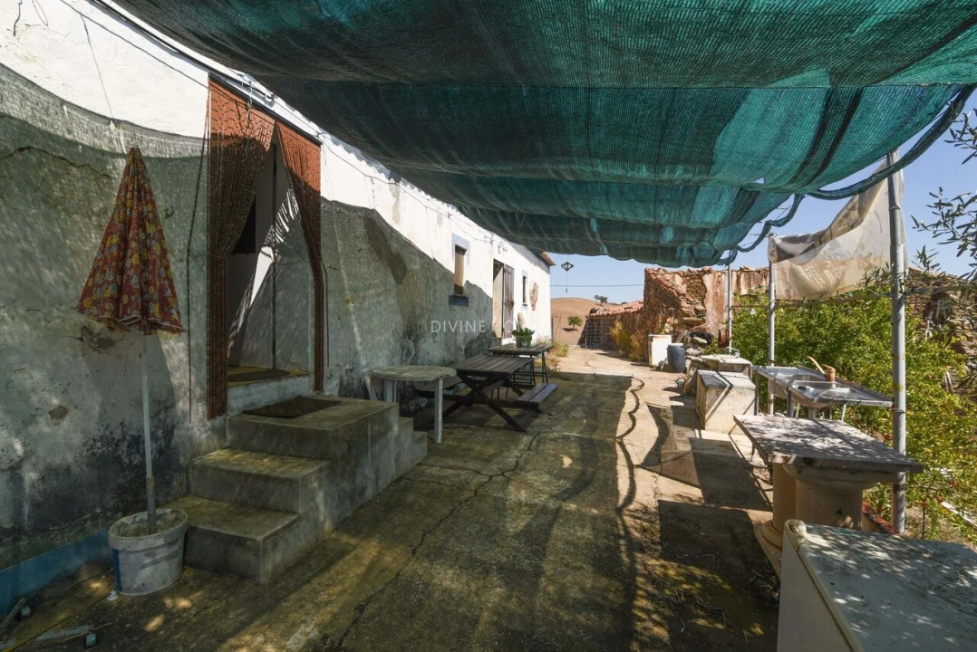 Moradia T5 para Venda em Santana da Serra Foto 10