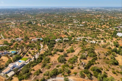Terreno para Venda em Conceição e Estoi