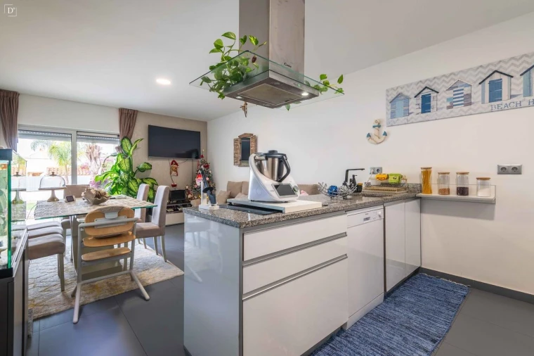 Apartamento T2 para Venda em Guia Foto 5