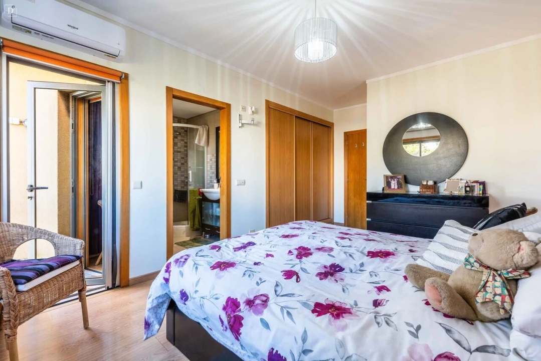 Moradia T3 para Venda em Ferreiras Foto 15