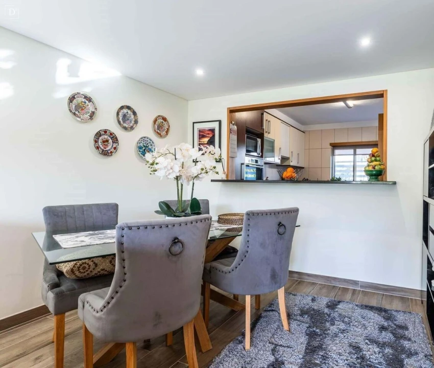 Moradia T3 para Venda em Ferreiras Foto 6