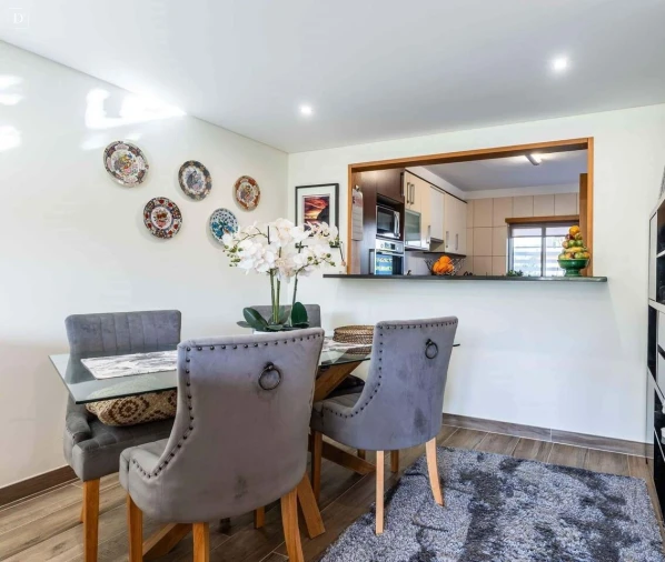 Moradia T3 para Venda em Ferreiras Foto 6