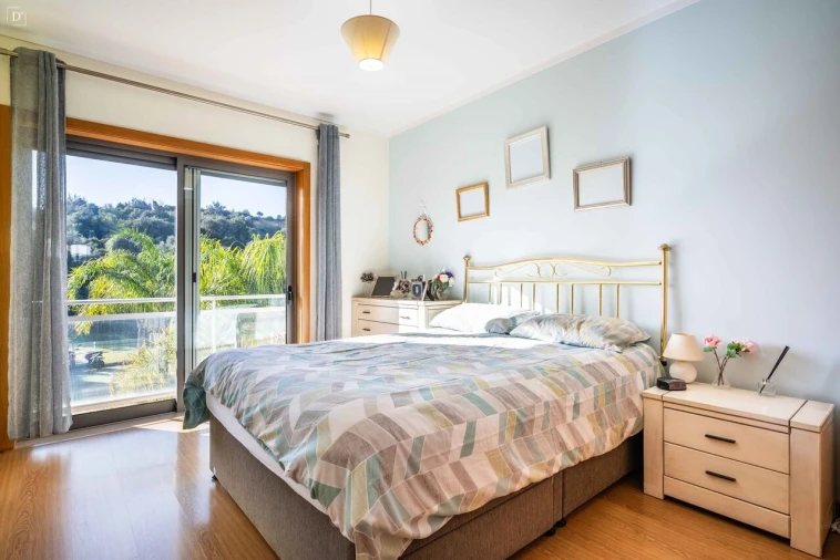 Moradia T3 para Venda em Ferreiras Foto 7