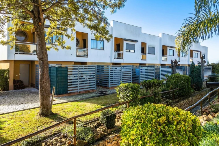 Moradia T3 para Venda em Ferreiras Foto 10