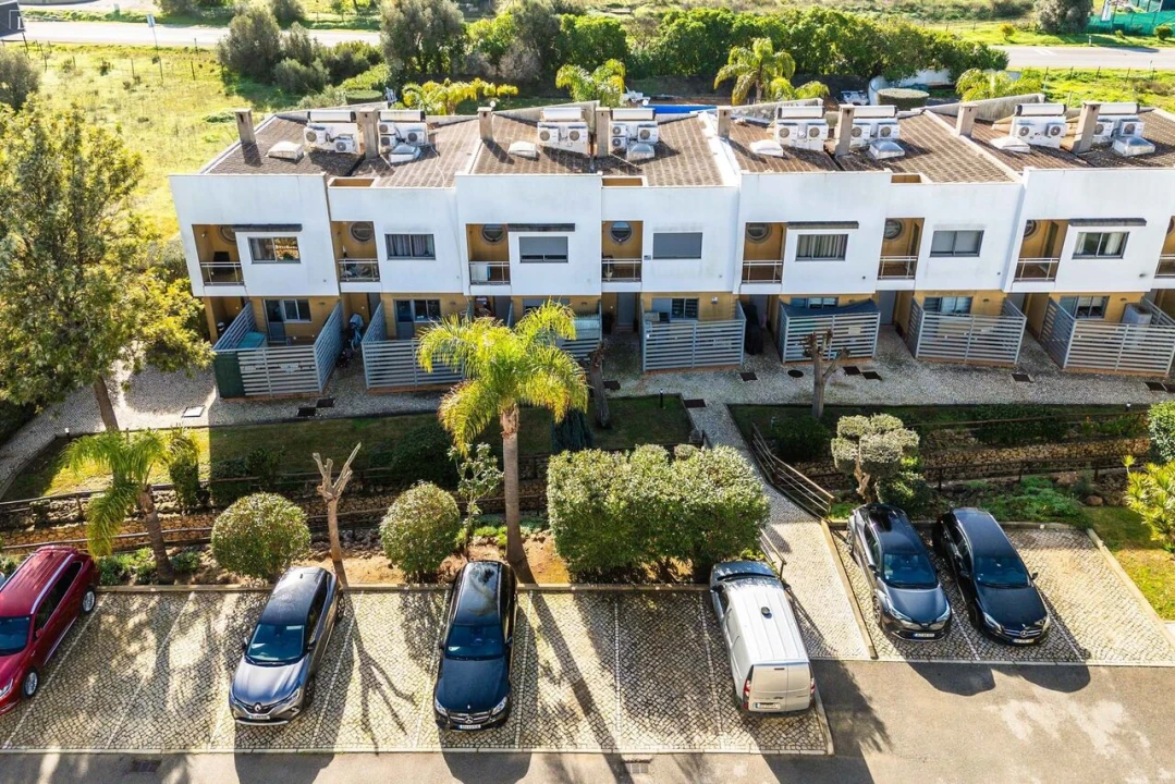 Moradia T3 para Venda em Ferreiras Foto 22