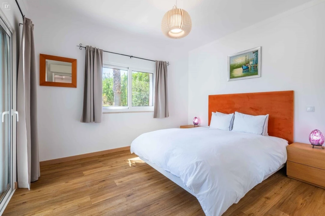 Moradia T4 para Venda em Pechão Foto 18