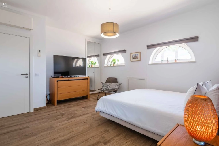 Moradia T4 para Venda em Pechão Foto 23