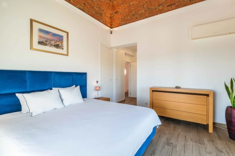 Moradia T4 para Venda em Pechão Foto 12