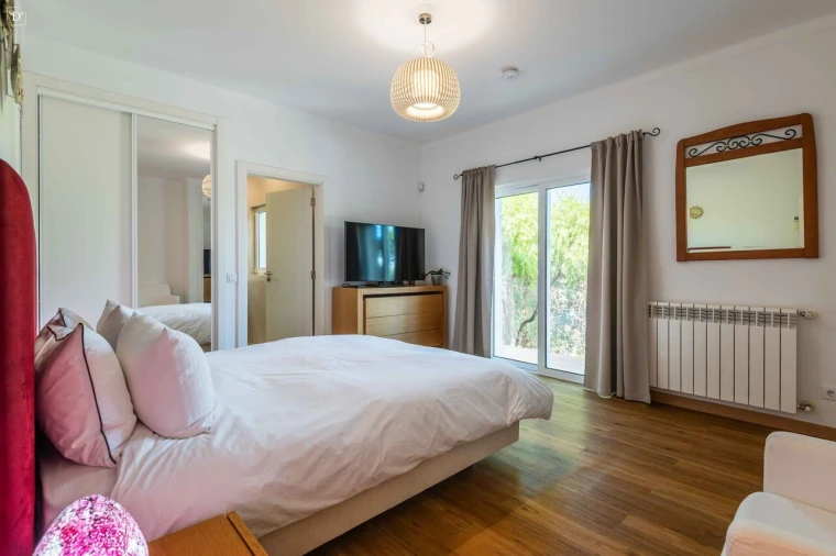 Moradia T4 para Venda em Pechão Foto 14