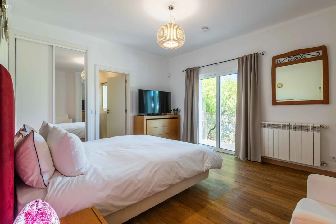 Moradia T4 para Venda em Pechão Foto 14