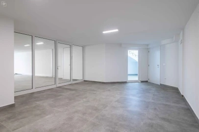 Moradia T4 para Venda em Albufeira e Olhos de Água